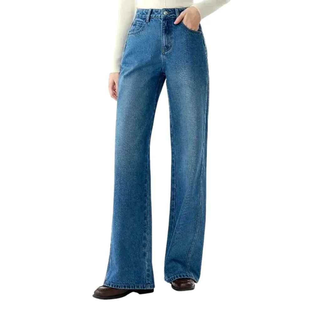 Fashionable abraded wide fit jeans for women