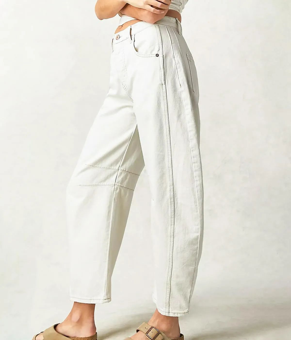 HOTIAN Barrel Jeans Women Wide Leg Mid Rise Barrel Denim Pants Vintage Horseshoe Jeans Pockets
