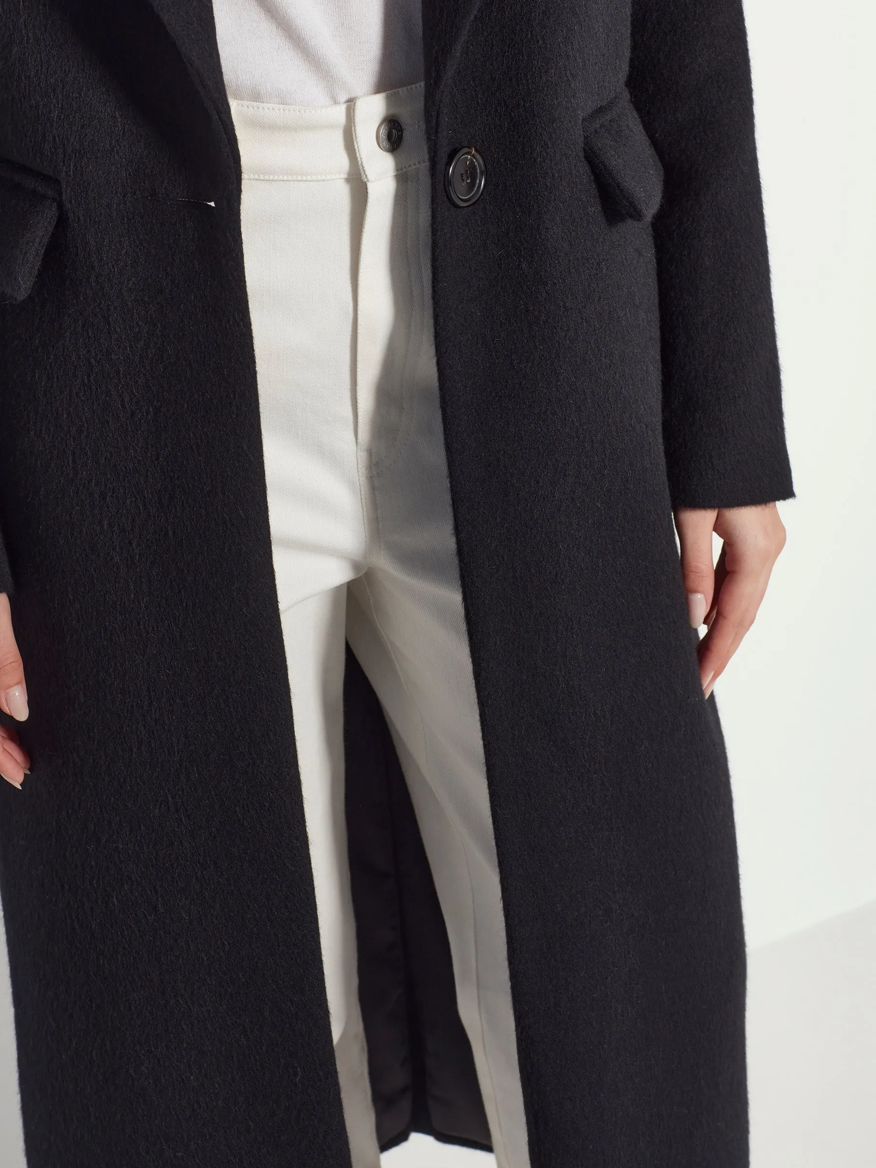 Juliette Hogan - Mantelle Coat Black Fur
