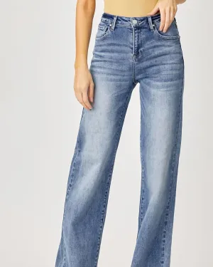 Mid-Rise Wide Leg Jean in Blue | Blue