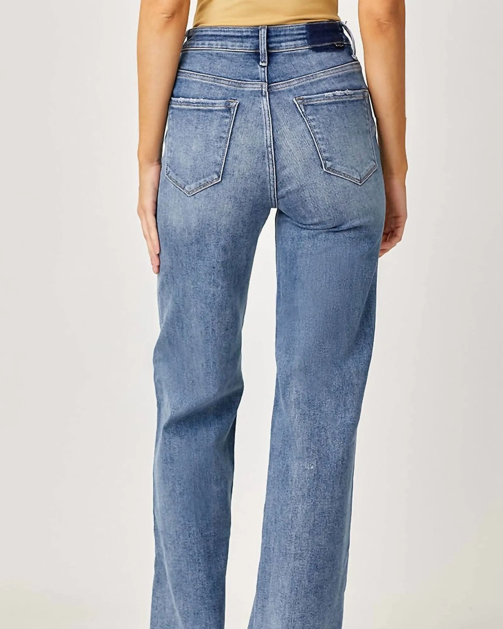 Mid-Rise Wide Leg Jean in Blue | Blue