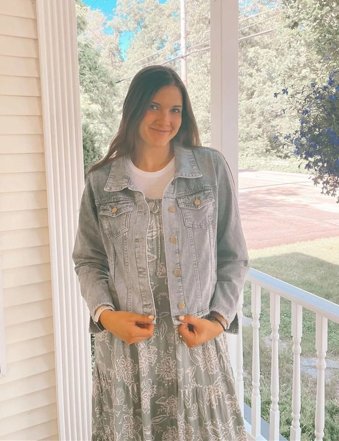 MISS MOLY Jean Jacket Womens Frayed Washed Button Up Cropped Denim Jacket w 2 Side Pockets