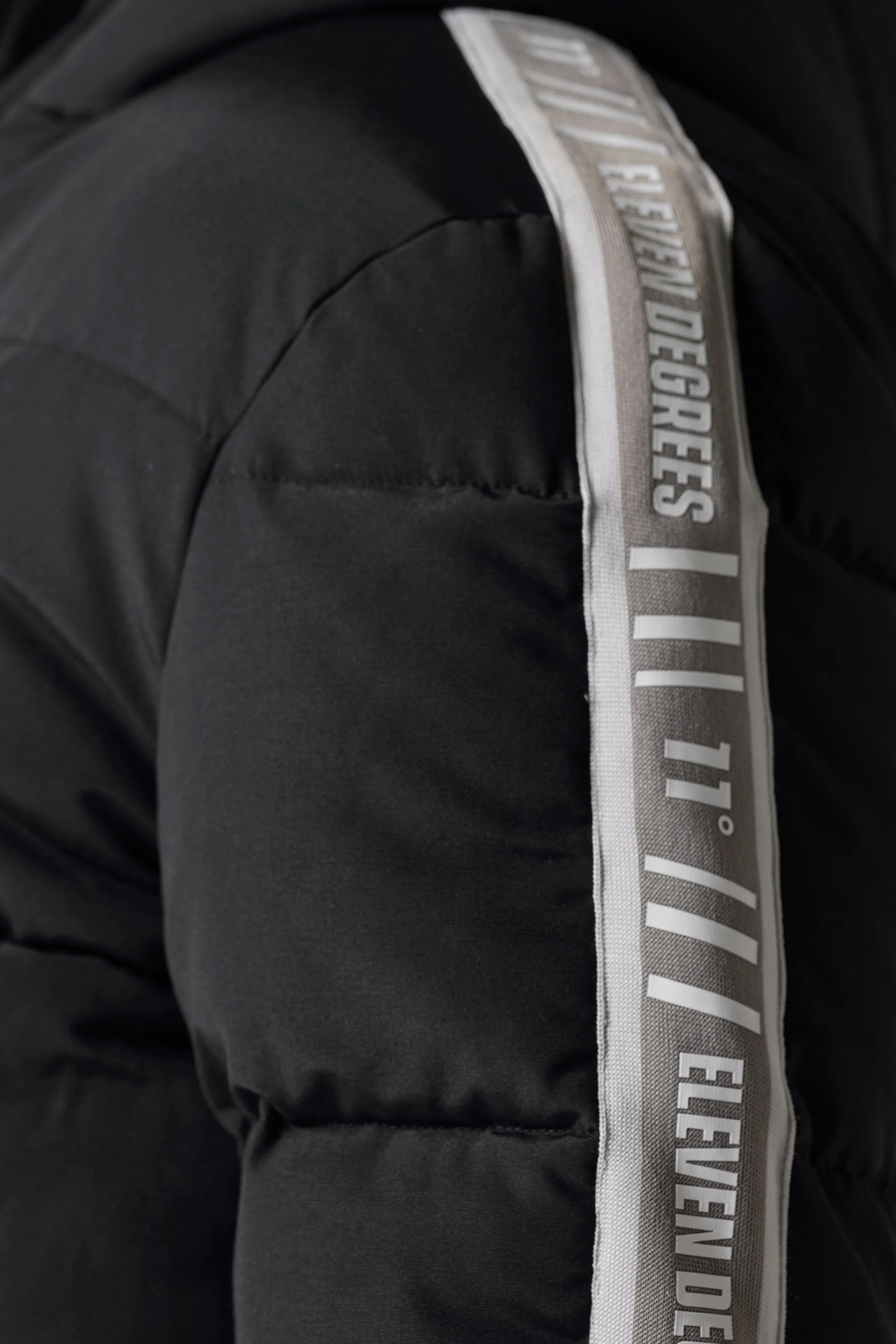 Retro Taped Puffer Jacket - Black