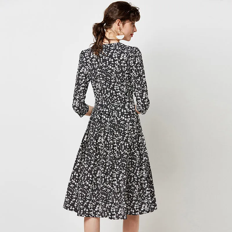 Women Round Neck Casual Pleated Dress Vintage
