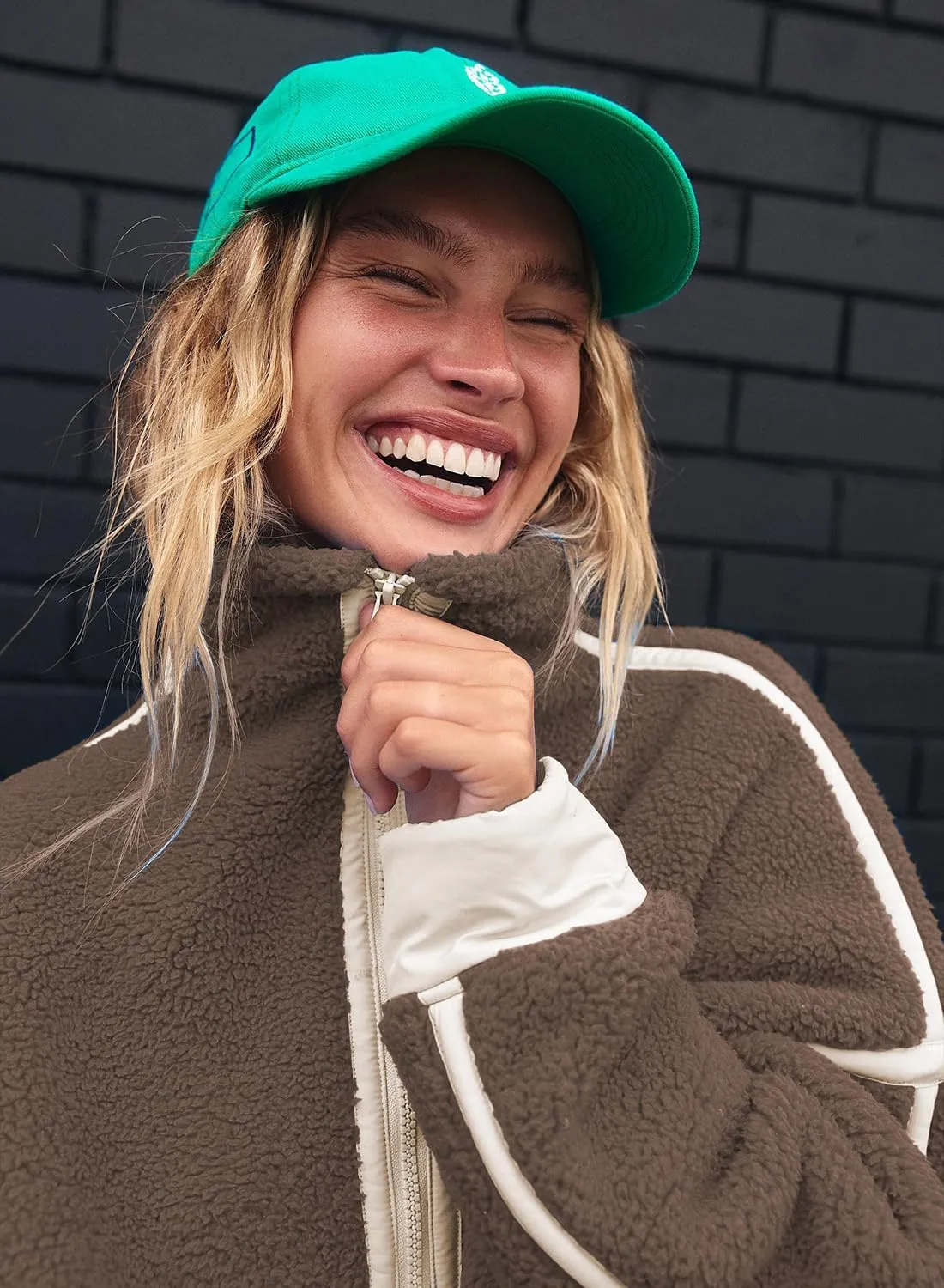Women's Oversized Fleece Sweatshirt Long Sleeve Half Zip Sherpa Hoodie Fleece Pullover Top With Pockets